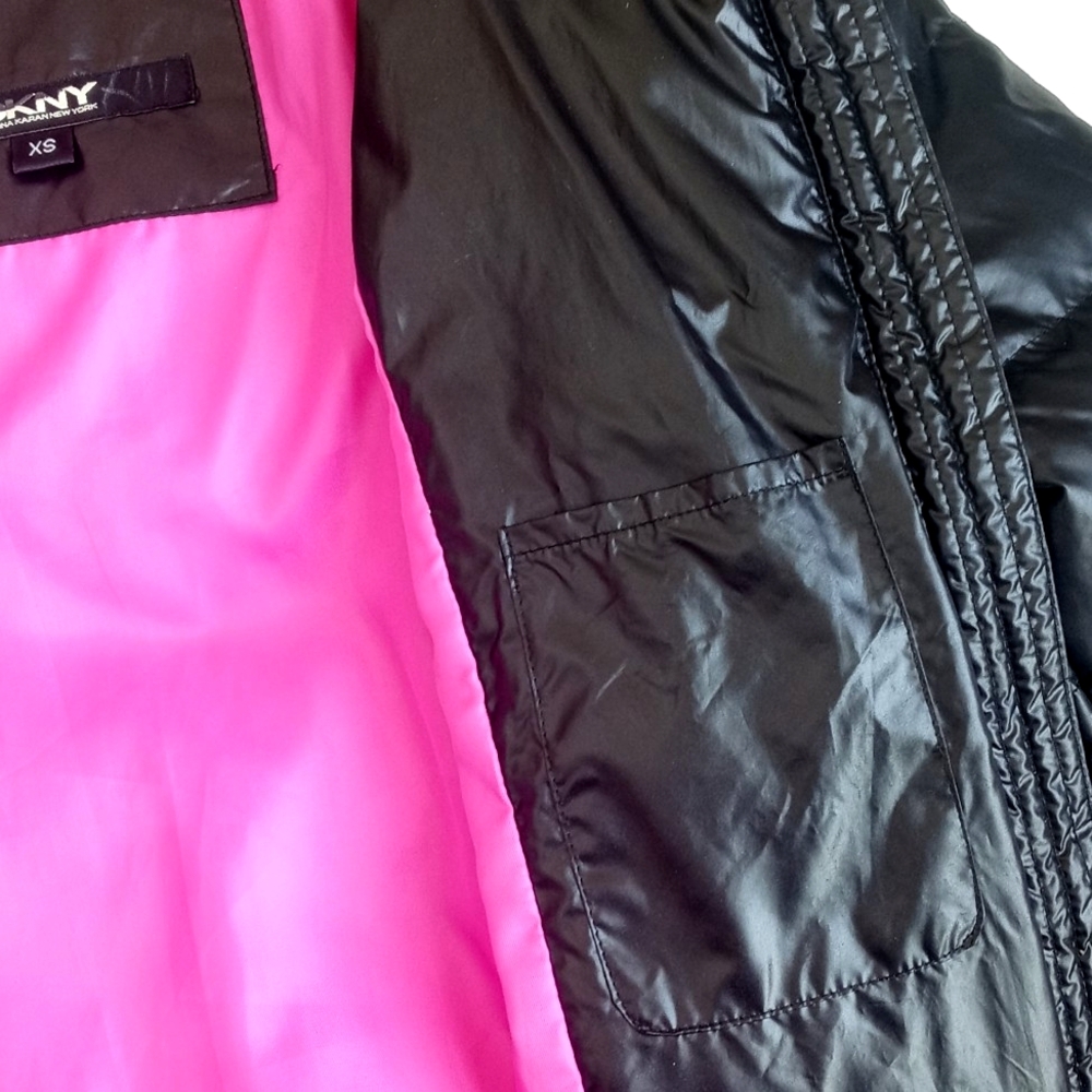 DKNY Women’s Black Down Quilted Puffer Long Sleeve Waist Length Coat XS - Picture 11 of 16
